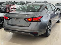 نيسان ألتيما